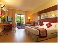 فندق هوليدي فيلا (Holiday Villa Hotel & Residence)